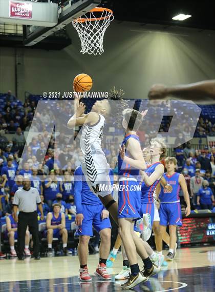 Thumbnail 2 in Lee vs. Caddo Hills (AAA 2A State Final) photogallery.