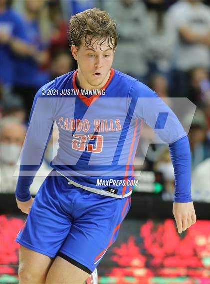 Thumbnail 2 in Lee vs. Caddo Hills (AAA 2A State Final) photogallery.