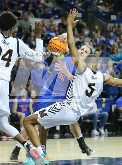 Thumbnail 1 in Lee vs. Caddo Hills (AAA 2A State Final) photogallery.