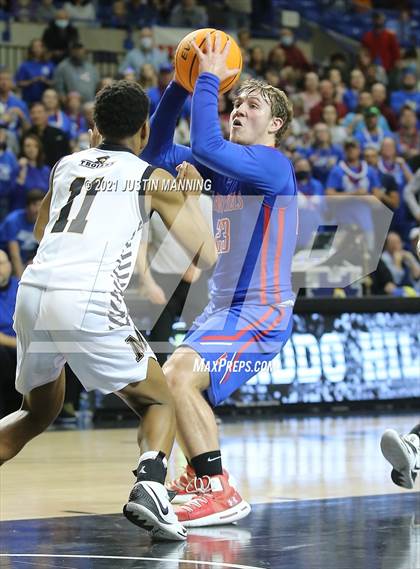 Thumbnail 2 in Lee vs. Caddo Hills (AAA 2A State Final) photogallery.