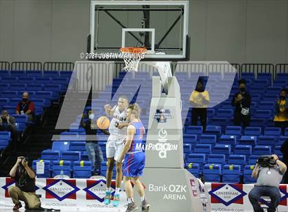 Thumbnail 3 in Lee vs. Caddo Hills (AAA 2A State Final) photogallery.
