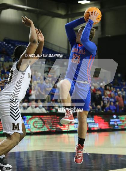 Thumbnail 1 in Lee vs. Caddo Hills (AAA 2A State Final) photogallery.