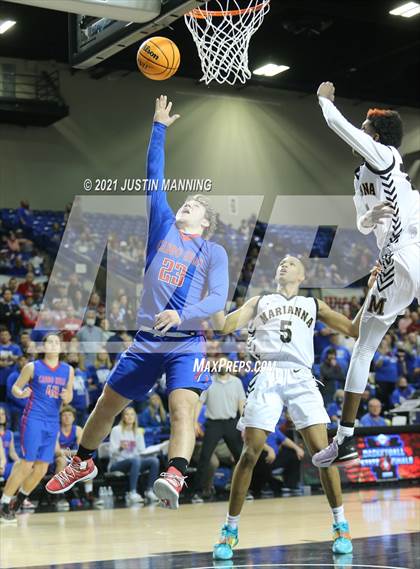 Thumbnail 2 in Lee vs. Caddo Hills (AAA 2A State Final) photogallery.