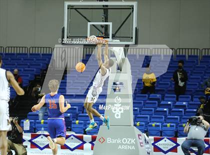 Thumbnail 2 in Lee vs. Caddo Hills (AAA 2A State Final) photogallery.