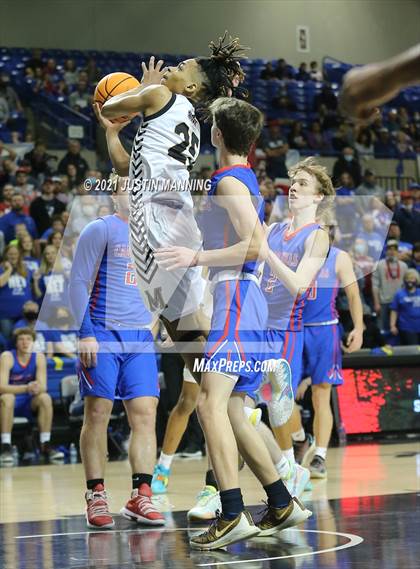 Thumbnail 1 in Lee vs. Caddo Hills (AAA 2A State Final) photogallery.