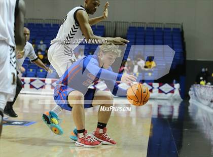 Thumbnail 3 in Lee vs. Caddo Hills (AAA 2A State Final) photogallery.