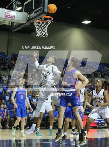 Thumbnail 3 in Lee vs. Caddo Hills (AAA 2A State Final) photogallery.