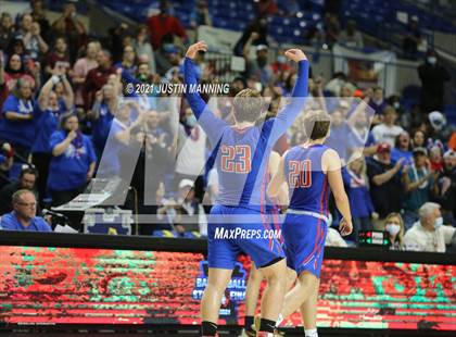 Thumbnail 3 in Lee vs. Caddo Hills (AAA 2A State Final) photogallery.