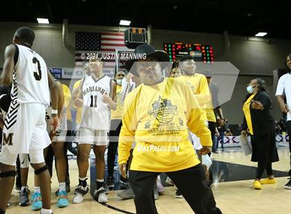 Thumbnail 3 in Lee vs. Caddo Hills (AAA 2A State Final) photogallery.