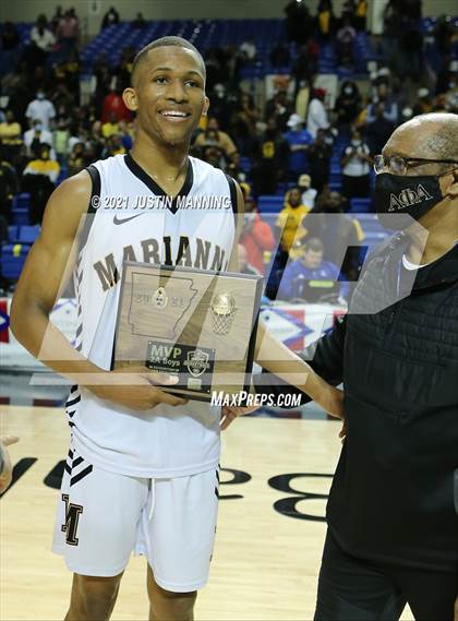 Thumbnail 1 in Lee vs. Caddo Hills (AAA 2A State Final) photogallery.