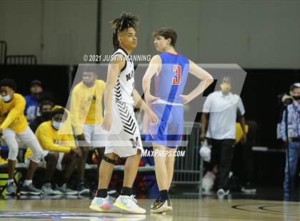 Thumbnail 2 in Lee vs. Caddo Hills (AAA 2A State Final) photogallery.