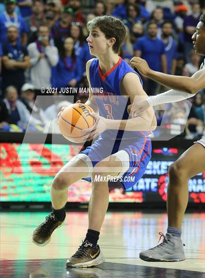 Thumbnail 1 in Lee vs. Caddo Hills (AAA 2A State Final) photogallery.