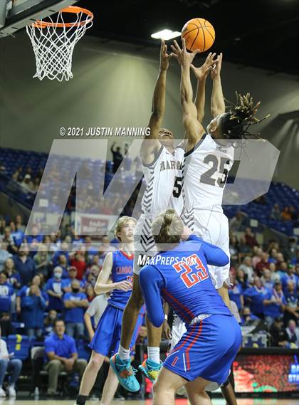 Thumbnail 2 in Lee vs. Caddo Hills (AAA 2A State Final) photogallery.