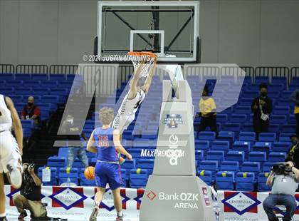 Thumbnail 2 in Lee vs. Caddo Hills (AAA 2A State Final) photogallery.