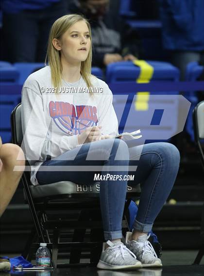 Thumbnail 1 in Lee vs. Caddo Hills (AAA 2A State Final) photogallery.