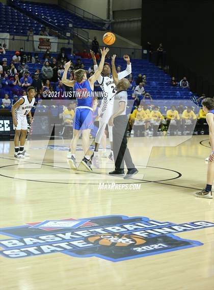 Thumbnail 2 in Lee vs. Caddo Hills (AAA 2A State Final) photogallery.