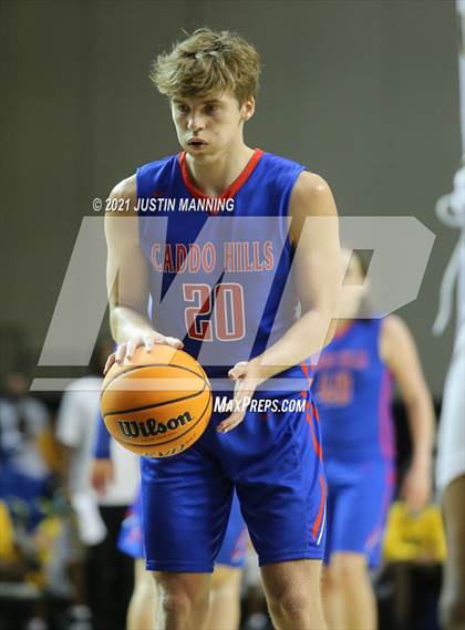 Thumbnail 2 in Lee vs. Caddo Hills (AAA 2A State Final) photogallery.