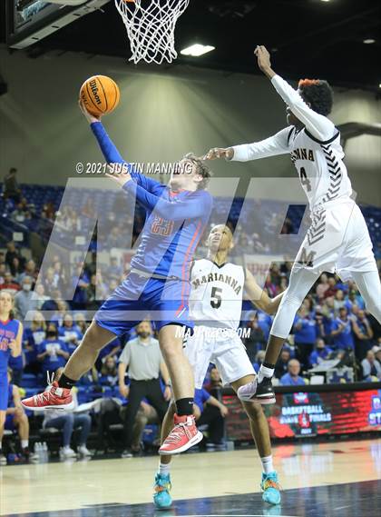 Thumbnail 1 in Lee vs. Caddo Hills (AAA 2A State Final) photogallery.