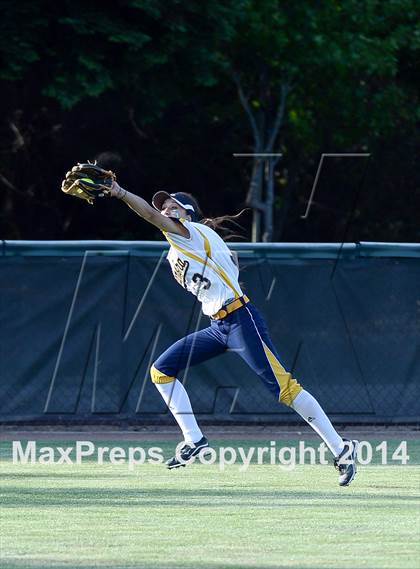 Thumbnail 2 in Alhambra v Carondelet (CIF NCS D2 Championship) photogallery.