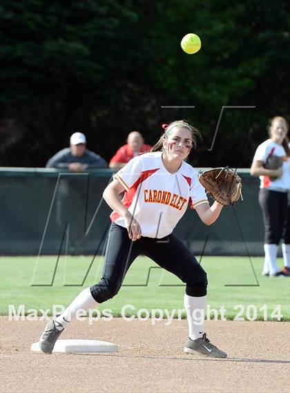 Thumbnail 2 in Alhambra v Carondelet (CIF NCS D2 Championship) photogallery.