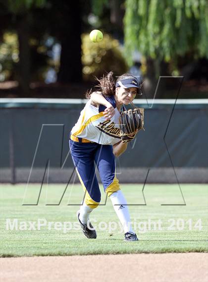 Thumbnail 3 in Alhambra v Carondelet (CIF NCS D2 Championship) photogallery.