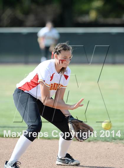 Thumbnail 2 in Alhambra v Carondelet (CIF NCS D2 Championship) photogallery.
