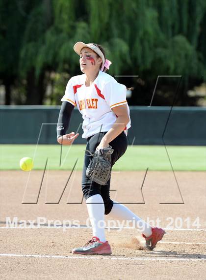 Thumbnail 1 in Alhambra v Carondelet (CIF NCS D2 Championship) photogallery.
