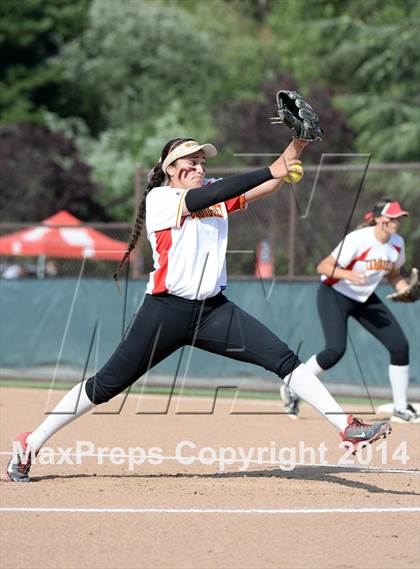 Thumbnail 2 in Alhambra v Carondelet (CIF NCS D2 Championship) photogallery.