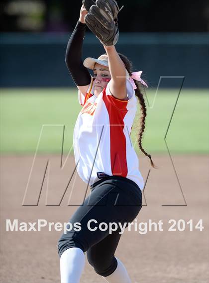 Thumbnail 2 in Alhambra v Carondelet (CIF NCS D2 Championship) photogallery.