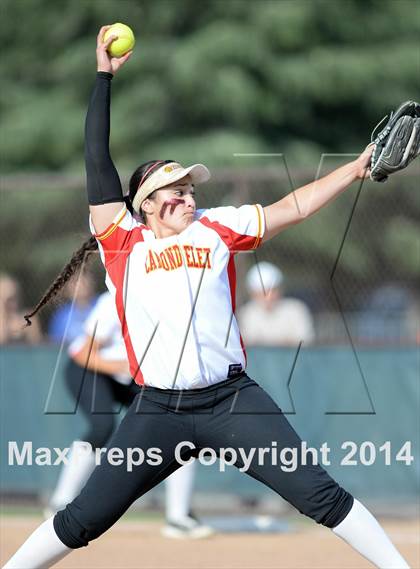 Thumbnail 3 in Alhambra v Carondelet (CIF NCS D2 Championship) photogallery.