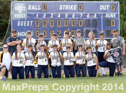 Thumbnail 2 in Alhambra v Carondelet (CIF NCS D2 Championship) photogallery.