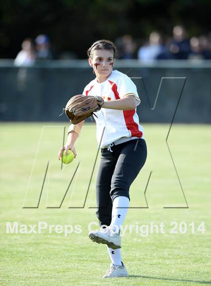 Thumbnail 3 in Alhambra v Carondelet (CIF NCS D2 Championship) photogallery.