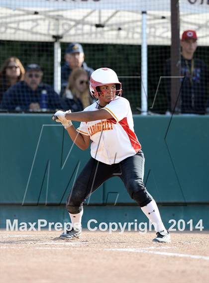 Thumbnail 1 in Alhambra v Carondelet (CIF NCS D2 Championship) photogallery.