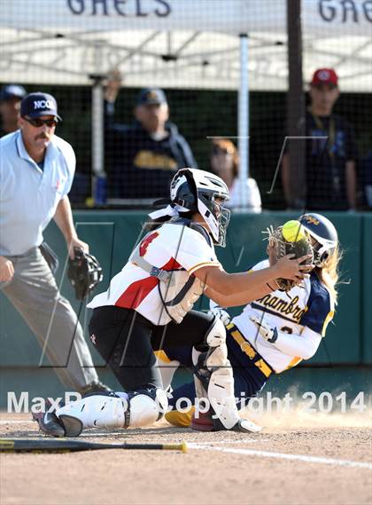 Thumbnail 2 in Alhambra v Carondelet (CIF NCS D2 Championship) photogallery.