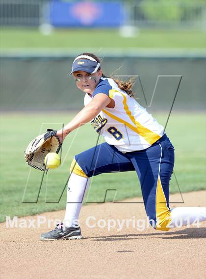 Thumbnail 1 in Alhambra v Carondelet (CIF NCS D2 Championship) photogallery.