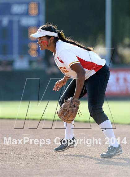 Thumbnail 3 in Alhambra v Carondelet (CIF NCS D2 Championship) photogallery.