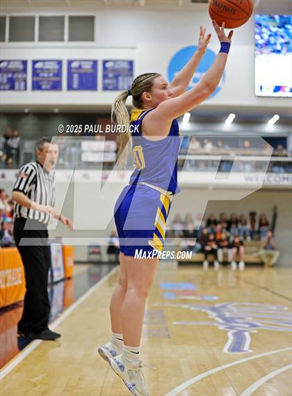 Thumbnail 2 in Otto-Eldred vs. DuBois Central Catholic (District 9 1A Final) photogallery.
