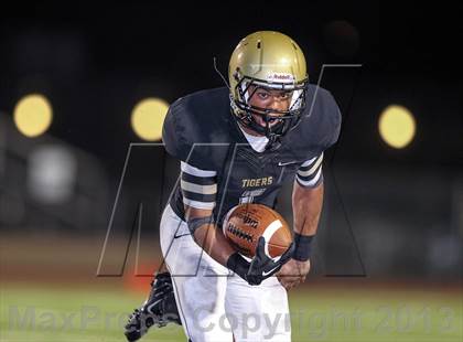 Thumbnail 1 in Lewisville @ Irving photogallery.