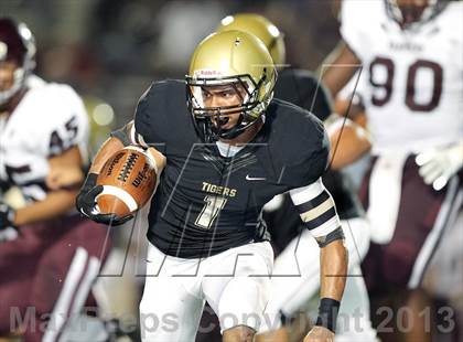Thumbnail 3 in Lewisville @ Irving photogallery.