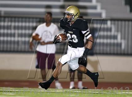 Thumbnail 3 in Lewisville @ Irving photogallery.