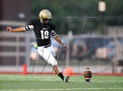 Thumbnail 2 in Lewisville @ Irving photogallery.