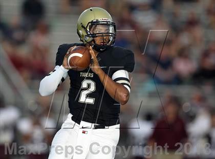 Thumbnail 3 in Lewisville @ Irving photogallery.