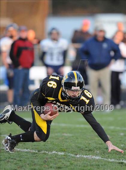 Thumbnail 3 in Souhegan vs Milford (D3 Semifinal) photogallery.