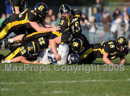Thumbnail 2 in Souhegan vs Milford (D3 Semifinal) photogallery.