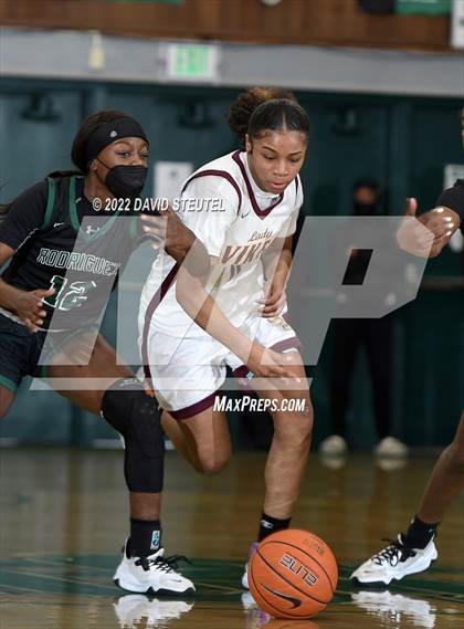 Thumbnail 3 in Rodriguez vs. Edison (St. Mary's Stockton MLK Showcase) photogallery.