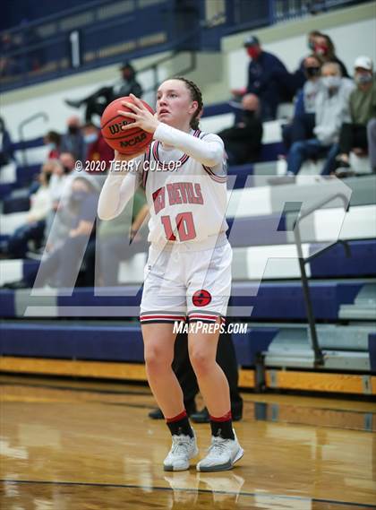 Thumbnail 3 in Hunter vs. Springville (Charger Winter Classic) photogallery.