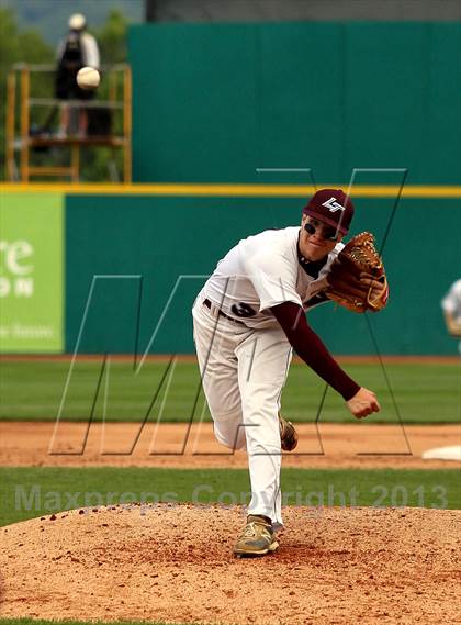 Thumbnail 2 in Loyalsock Township vs. Beaver (PIAA Class AA Final) photogallery.