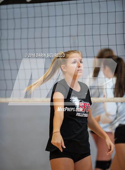 Thumbnail 2 in Bishop Gorman vs. Santa Fe Christian (Nike Tournament of Champions) photogallery.