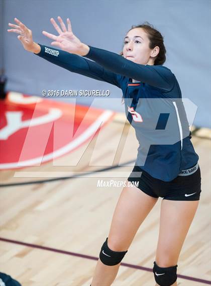 Thumbnail 2 in Bishop Gorman vs. Santa Fe Christian (Nike Tournament of Champions) photogallery.
