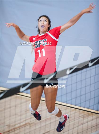 Thumbnail 3 in Bishop Gorman vs. Santa Fe Christian (Nike Tournament of Champions) photogallery.